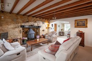 Sitting Room- click for photo gallery